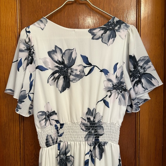 Women’s Orange Farm USA Dress White Blue Floral Size S Flowy Maxi Wedding Guest - Picture 6 of 9